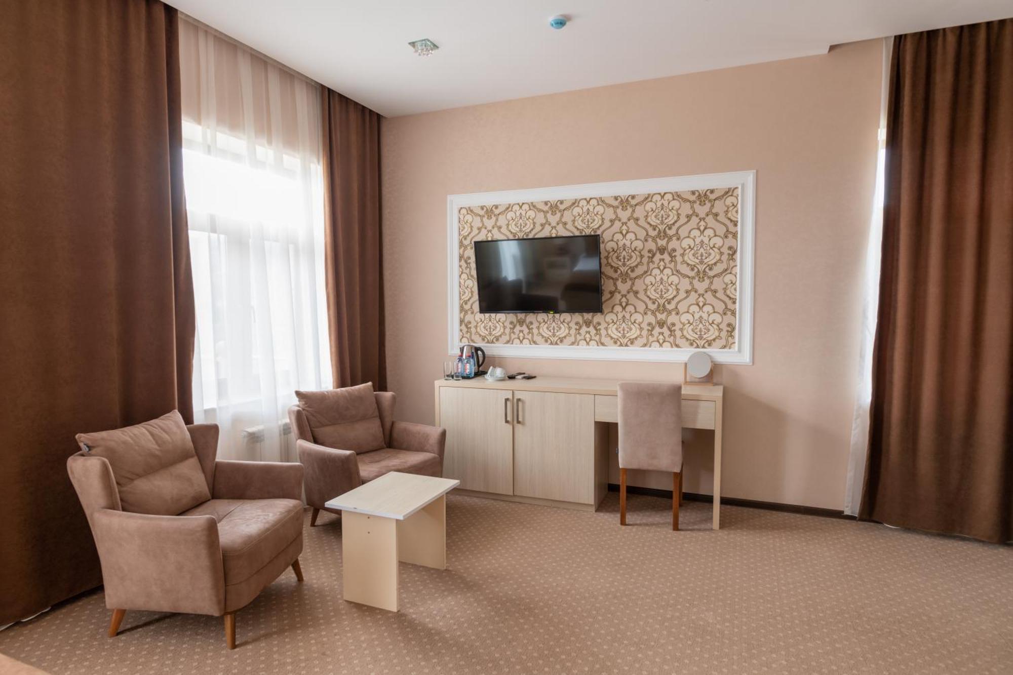 Hirkan Park Hotel Lankaran Ngoại thất bức ảnh