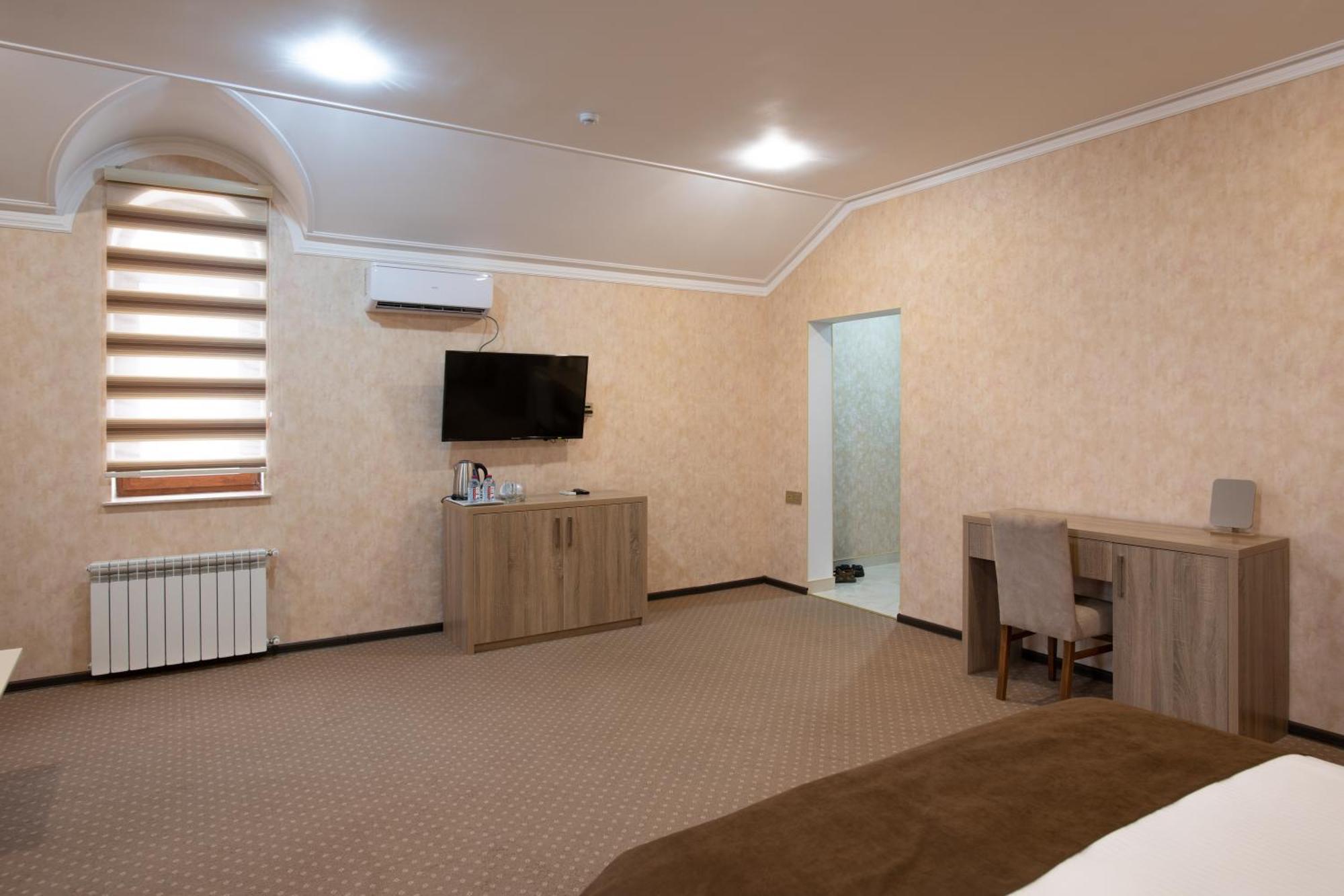 Hirkan Park Hotel Lankaran Ngoại thất bức ảnh