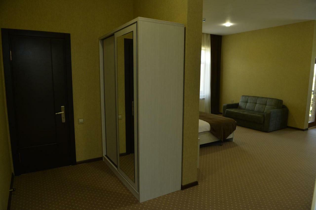 Hirkan Park Hotel Lankaran Ngoại thất bức ảnh